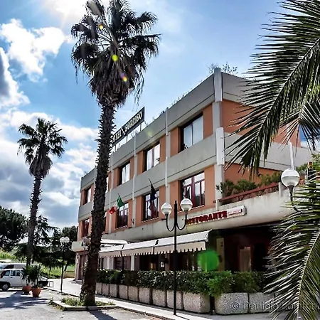 Sorriso Hotel Lucera